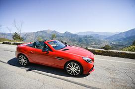 Mercedes SLC - prva vožnja prenovljenega roadsterja