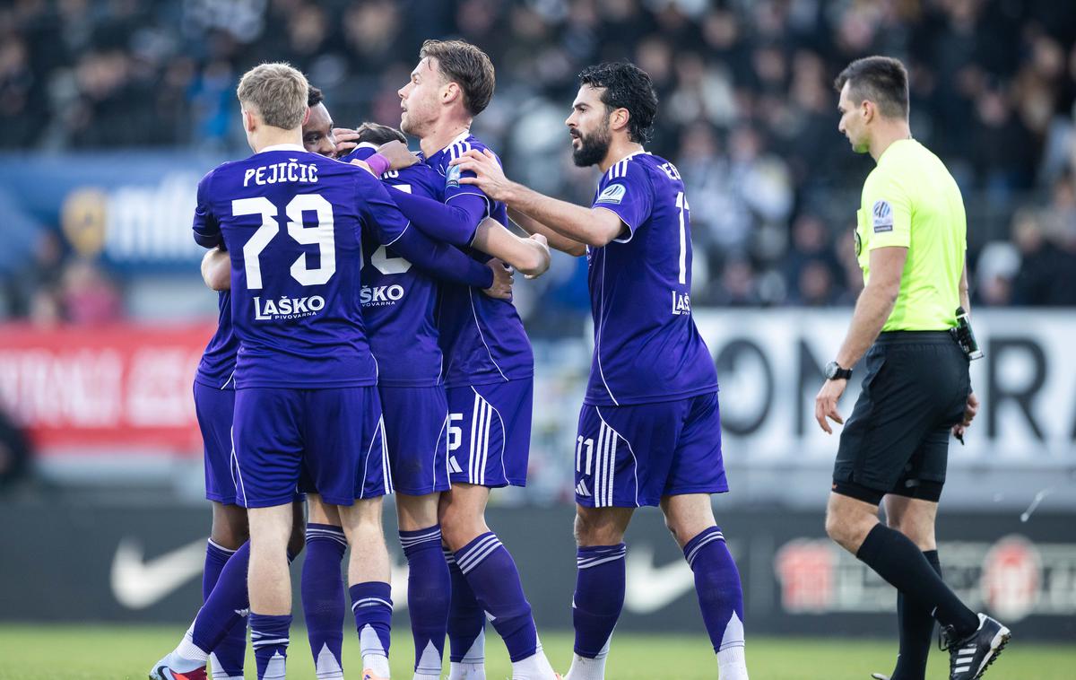Mura - Maribor | Maribor je z golom Marka Španringa ugnal Muro. | Foto Jure Banfi