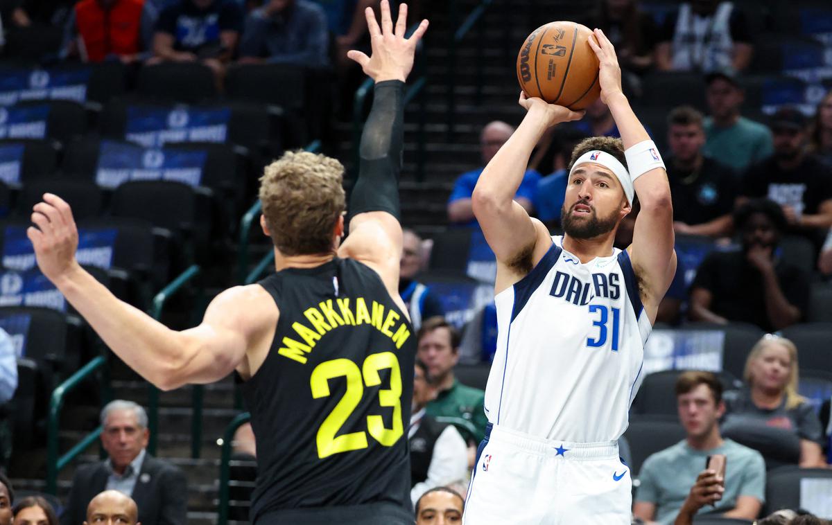 Dallas Mavericks | Dallas Mavericks, pri katerem se je prvič na pripravljalni tekmi predstavil Klay Thompson, je izgubil proti Utah Jazzu. | Foto Reuters