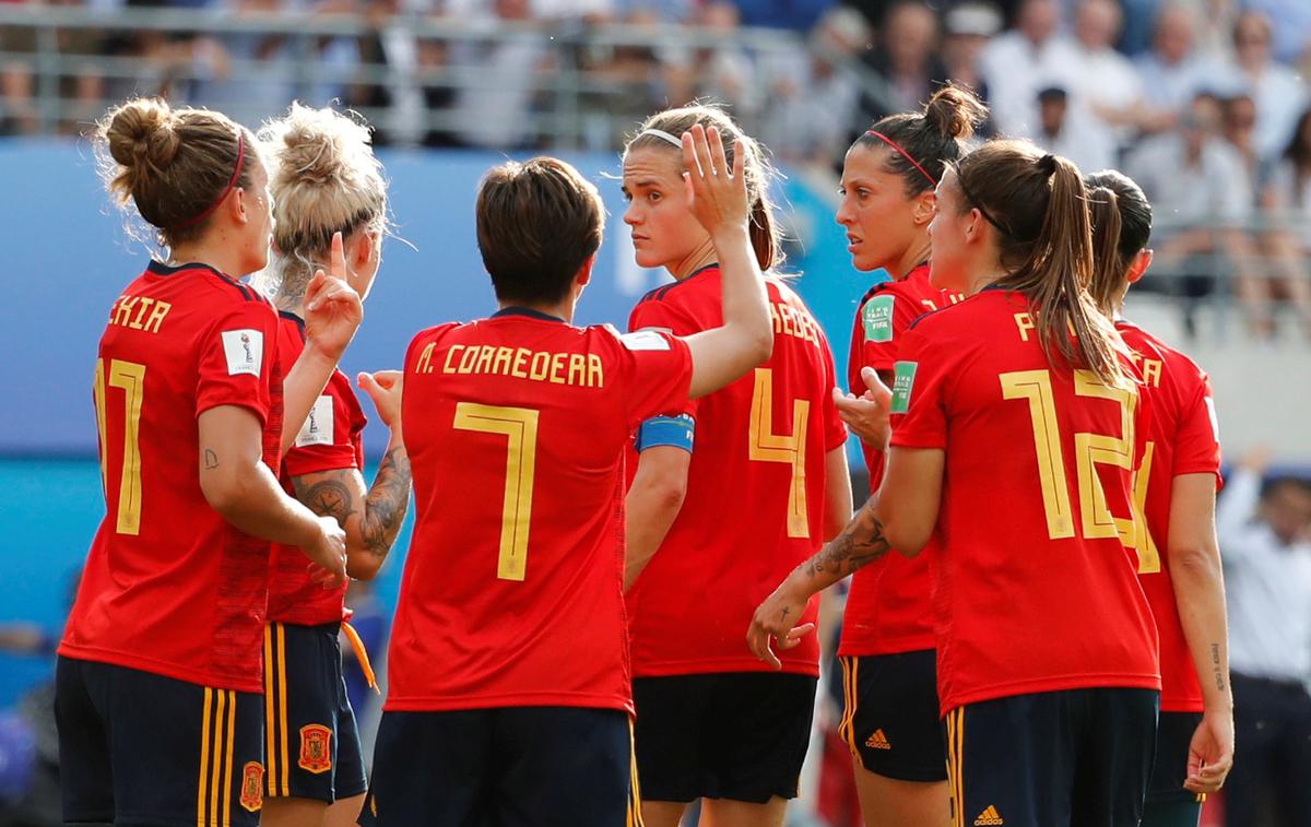 španska ženska nogometna reprezentanca | Španke bodo za zastopanje svoje države na mednarodnih nogometnih turnirjih in prvenstvih dobile enako plačilo kot moški. | Foto Reuters