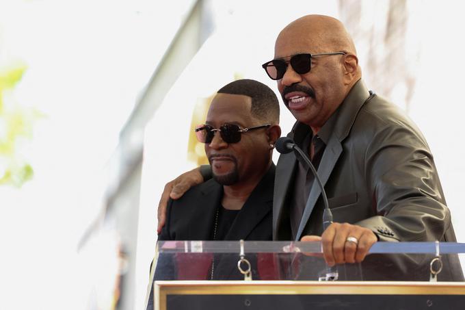 Na razkritju njegove zvezde na hollywoodskem Pločniku slavnih se mu je med drugim pridružil igralec in komik Steve Harvey. | Foto: Reuters