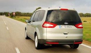 Ford S-max in galaxy