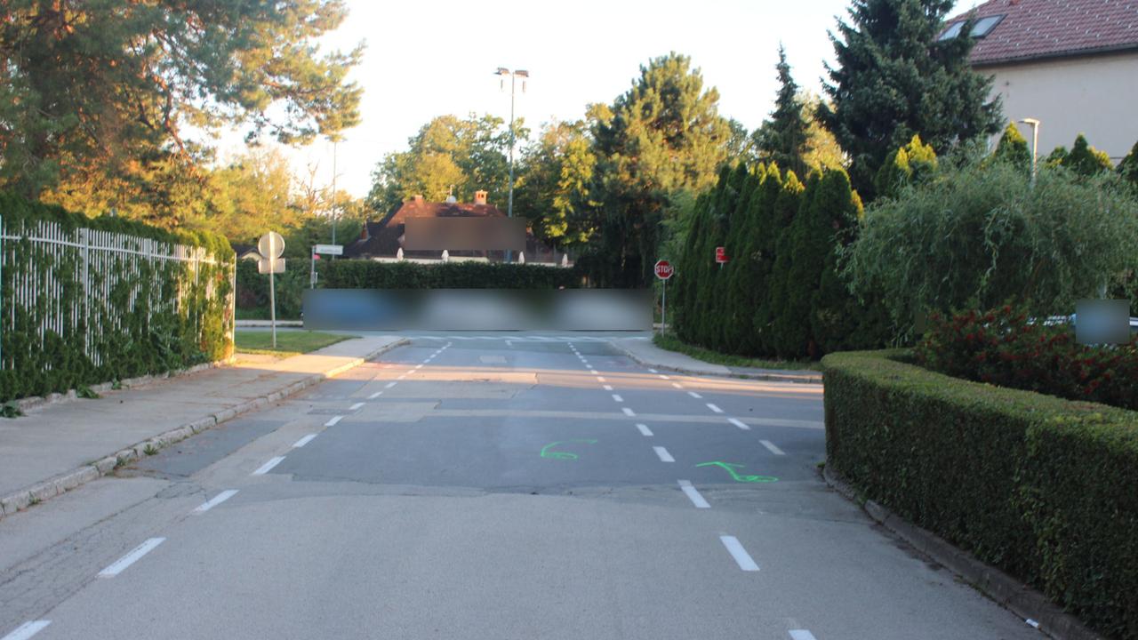 Policija išče voznico, ki je po trčenju z e-skirojem odpeljala