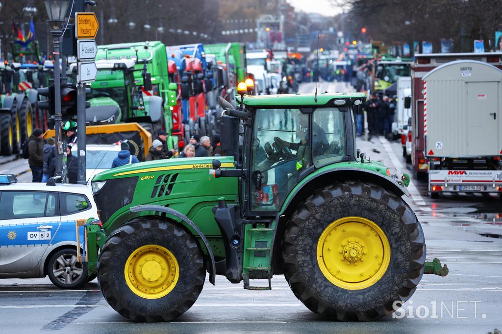 Protest kmetov v Berlinu