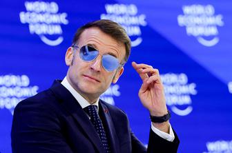 Sončna očala Emmanuela Macrona zrušila spletno trgovino