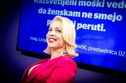 "Vseeno mi je, če me kdo snema ali se mi smeji, jaz se imam fino"