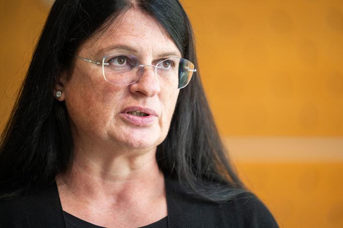 Slovenija že zelo dolgo zamuja z oblikovanjem srednjega bojnega izvidniškega bataljona in srednje bojne bataljonske skupine, torej nakupom oklepnikov, kar je bila zaveza naše države Natu, pravi obramboslovka Maja Garb. | Foto: STA