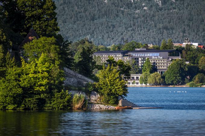 Prenovljen Hotel Park stoji na obrežju enega najlepših jezer na svetu. | Foto: 