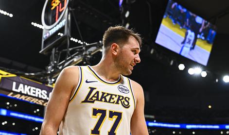 Luka Dončić najprej ostal brez nagrade, nato so mu Lakersi prižgali še rdečo luč