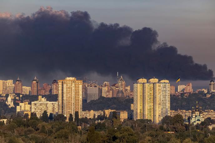 Kijev | Bistveni točki mirovnega načrta sta, da mora Kijev Moskvi predati zasedeni polotok Krim ter regiji Donetsk in Lugansk na vzhodu države. | Foto Reuters