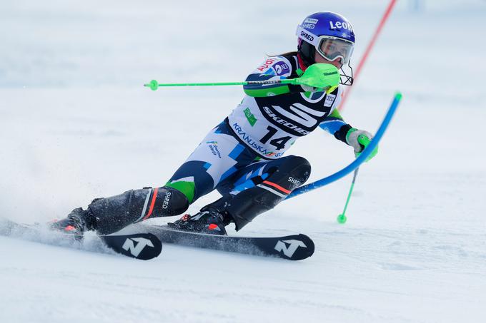 Andreja Slokar v smehu pove, da podpiše takoj, če bo naslednje leto v Kranjski Gori zmagala. | Foto: Aleš Fevžer