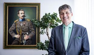 Borut Sajovic: Še včeraj so peli "hej brigade", danes pa izkoriščajo varnost za politične igre