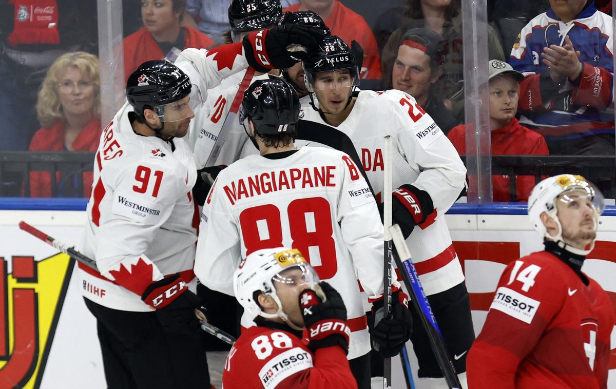 SP v hokeju 2024: Kanada - Švica | Kanadčani so na derbiju s 3:2 premagali Švico in ostali neporaženi. | Foto Reuters