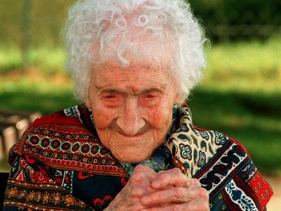 V Iranu naj bi umrla najstarejša ženska na svetu. Toliko let je dočakala.