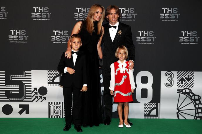 Luka Modrić | Luka Modrić je v ponedeljek pripotoval v London z družino. | Foto Getty Images