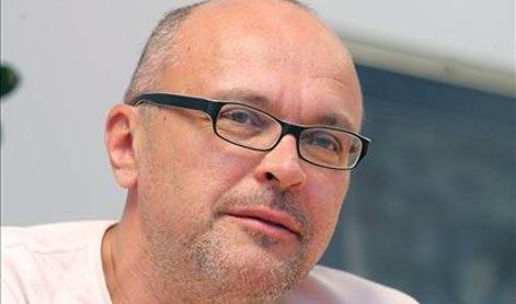 Znanih deset nominirancev za Delovega kresnika