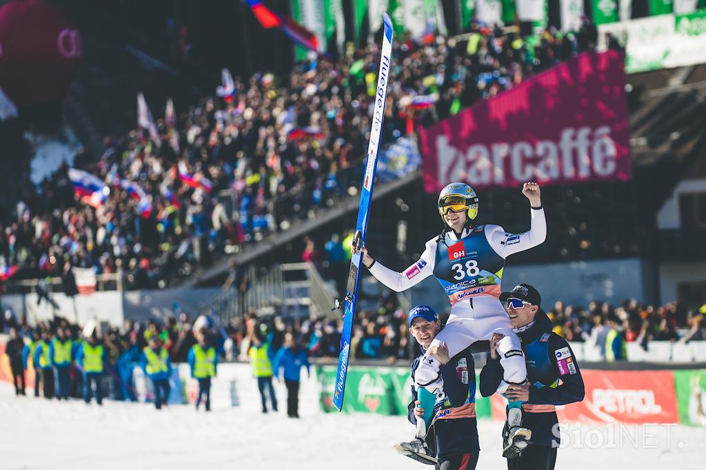 Planica 22 (petek): Žiga Jelar