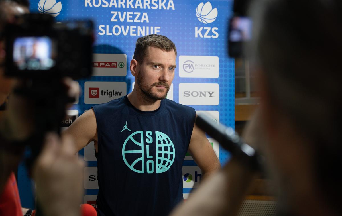 Zoran Dragić | Zoran Dragić od prijateljskih tekem pričakuje predvsem to, da povežejo slovensko ekipo. | Foto Katja Kodba/STA