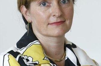 Bešterjeva: Koalicijska pogodba meče notarje v isti koš kot dimnikarje