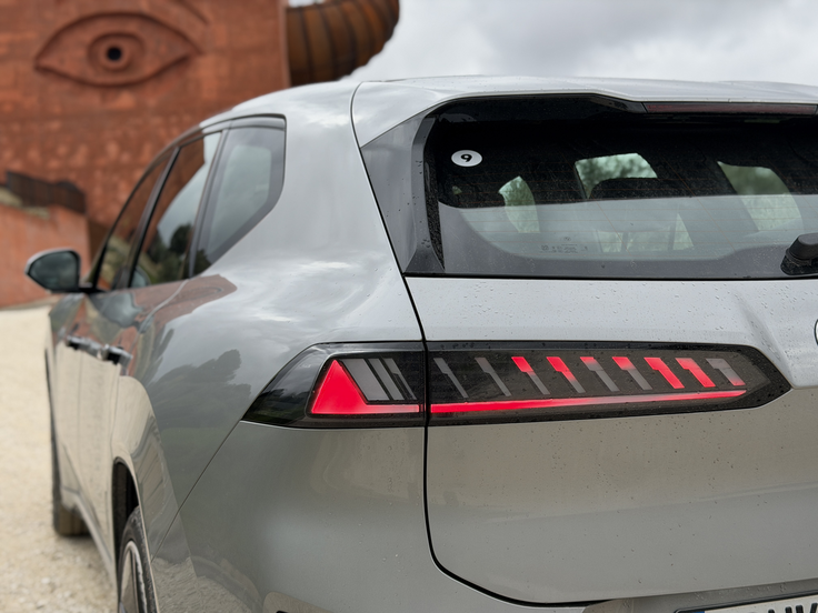 BMW iX3 | Foto: Gregor Pavšič