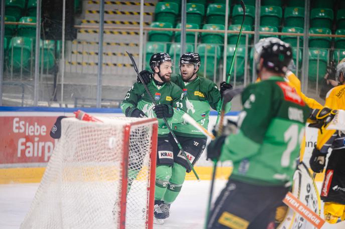 HK Olimpija : Vienna Capitals | Olimpija je s 7:5 premagala Dunajčane. | Foto Nik Bertoncelj