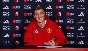 Uradno: Manchester United izrekel dobrodošlico Šešku #video