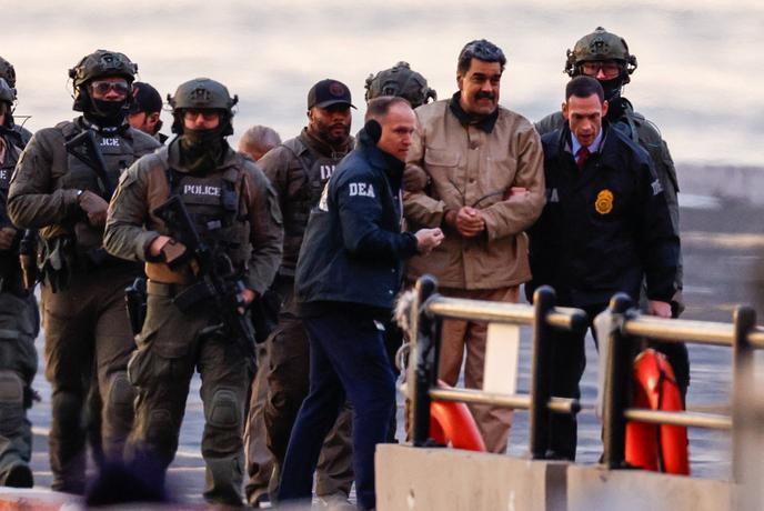 Mok zavrača pozive po izključitvi ZDA z ZOI 2026