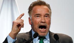 Schwarzenegger: Če nočete nositi maske, ste bedaki #video