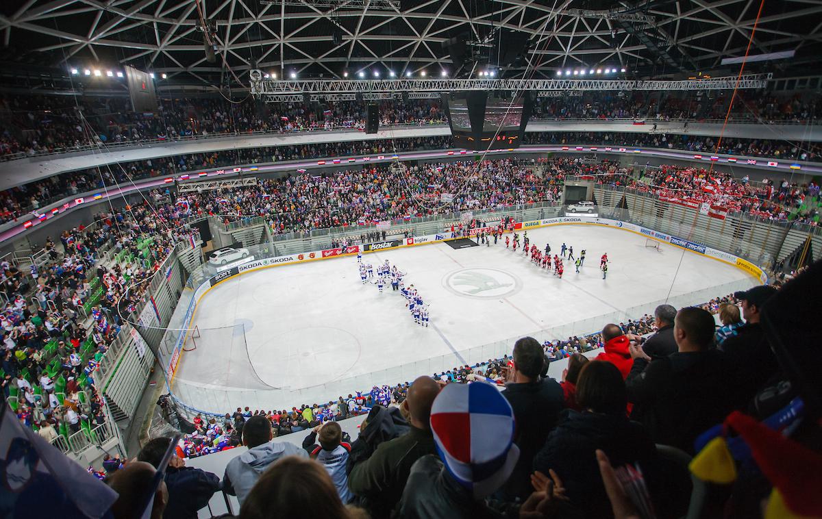 Stožice hokej | Pri HZS so elito želeli družno z Madžari pripeljati v Budimpešto in Ljubljano, v Stožice, a se je nekaj dni pred kongresom in odločitvijo o gostitelju zapletlo. | Foto Matic Klanšek Velej/Sportida