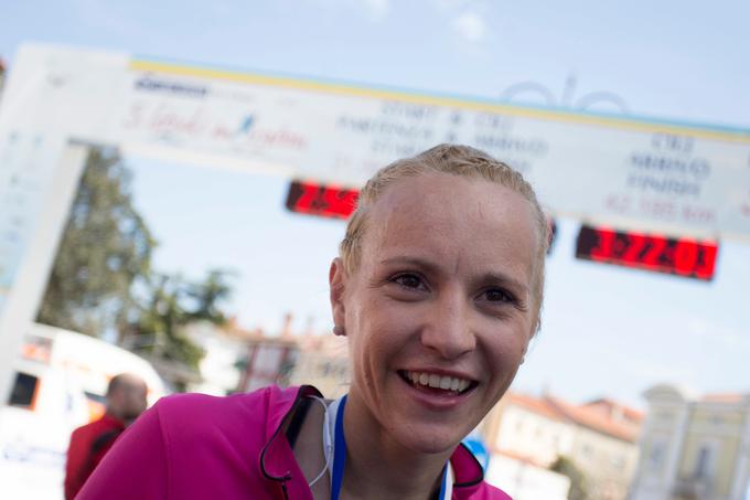 Martina Potrč je danes prvič pretekla 42 kilometrov. In s časom 3;20:39 zmagala!  | Foto: Urban Urbanc/Sportida