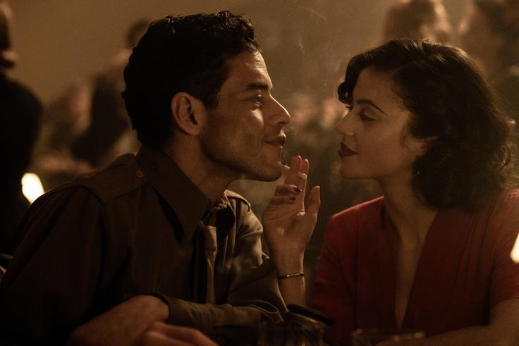 Rami Malek se v filmu trudi biti šarmanten, ni pa nič kaj prepričljiv v vlogi psihiatra Kelleyja. | Foto: Blitz Film & Video Distribution