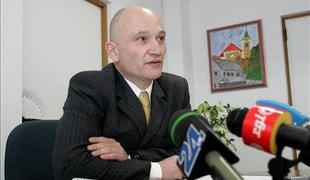 Čista lopata po dveh letih in pol na sodišču
