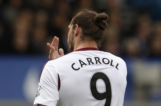 Andy Carroll je v Liverpoolu, ki je zanj odštel pravo bogastvo, razočaral. | Foto: Reuters