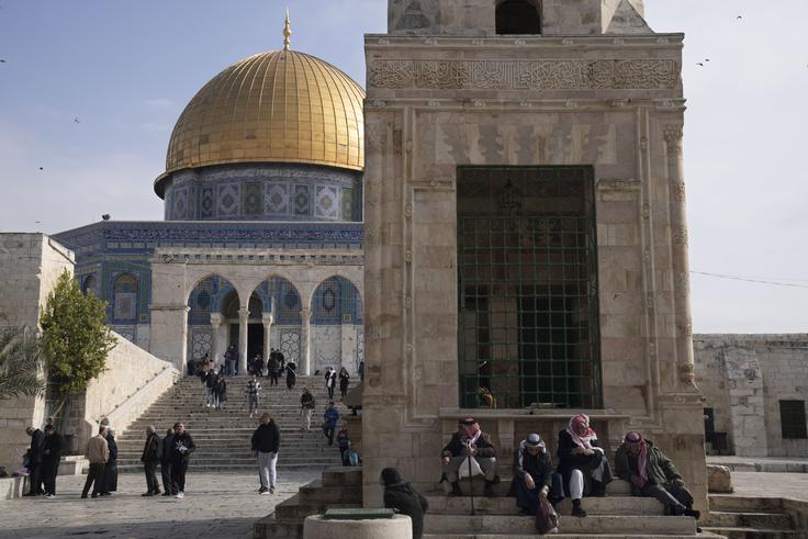 Al Aksa je v vzhodnem Jeruzalemu, ki ga Izrael okupira od leta 1967. Pred tem je bil Zahodni breg, h kateremu spada tudi vzhodni Jeruzalem, pod nadzorom Jordanije. | Foto: Guliverimage