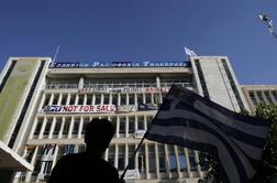 Policija pregnala odpuščene novinarje grške nacionalke
