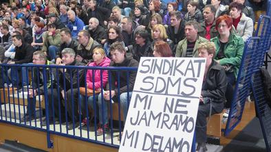 Finančna uprava več kot sto delavcem migrantom vrnila denar
