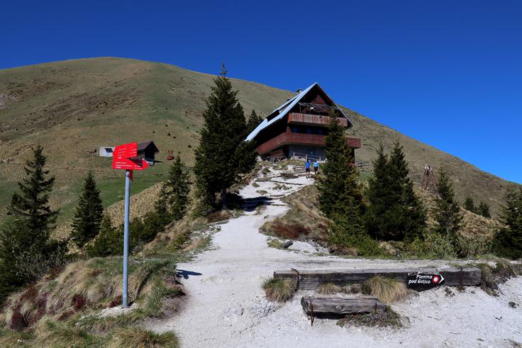 Koča na Golici | Foto: Matej Podgoršek