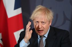 Boris Johnson: Val okužb z različico omikron je neizbežen