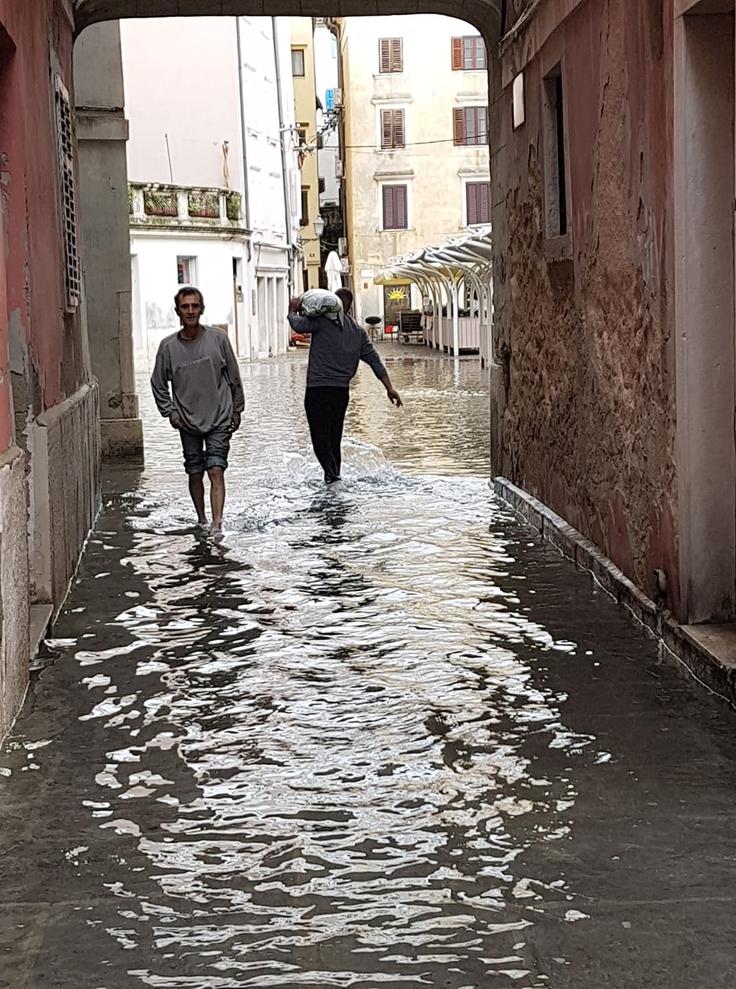 Piran je pogosto žrtev visoke plime. | Foto: Alenka Suto Deu