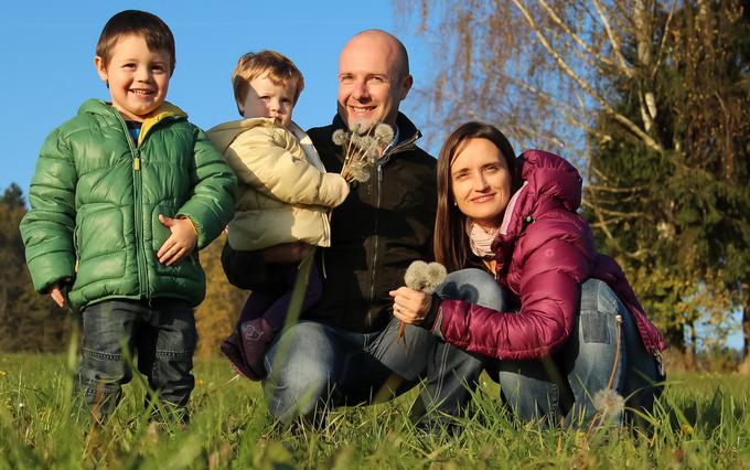 Slovensko-italijanska družina: Matteo z ženo, petletnim Leonardom in triletno Lauro | Foto: Osebni arhiv