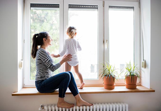 radiator, družina, mama, hči, ogrevanje | Foto: Getty Images
