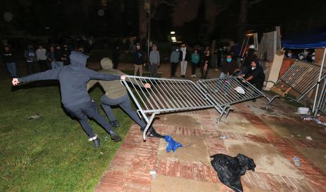 Na študentskih protestih izbruhnili spopadi: "Taktike protestnikov so šokantne"