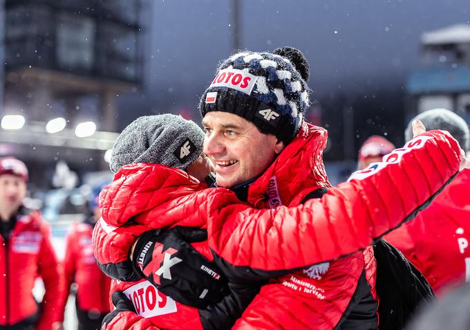 Stefan Horngacher je bil pred leti trener poljske skakalne reprezentance. Zdaj je na čelu nemške izbrane vrste in prav on je izpostavil, da čevlji niso v skladu s pravili FIS. | Foto: Sportida