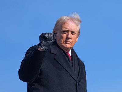 Trump grozi, da bo Iran zbombardiral nazaj v kameno dobo. To je odgovor.