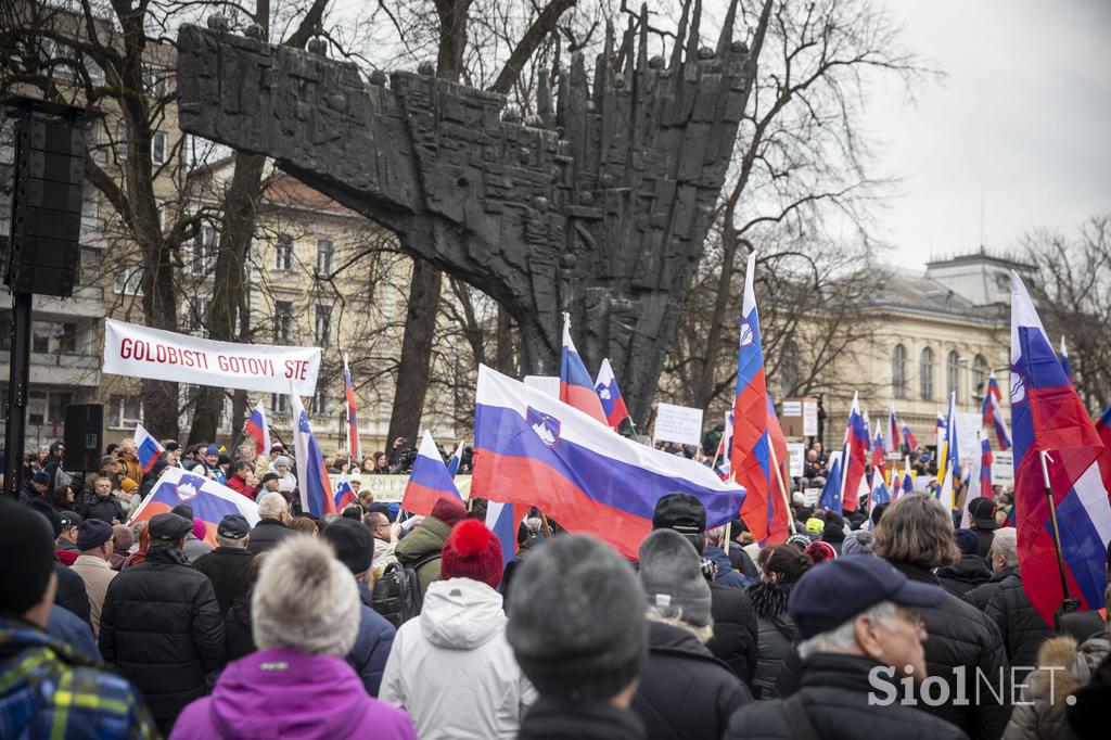 Protestni shod upokojencev, ki ga je pripravila ljudska iniciativa Glas upokojencev Slovenije. Upokojenci