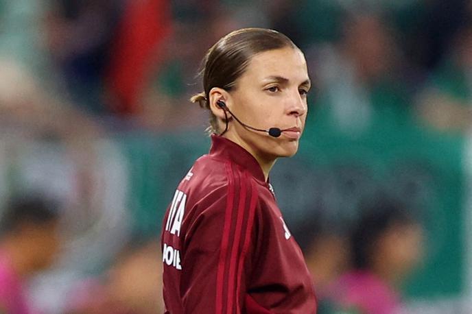 Stephanie Frappart | Stephanie Frappart se bo v nogometno zgodovino vpisala kot prva glavna sodnica na moškem svetovnem prvenstvu. | Foto Reuters