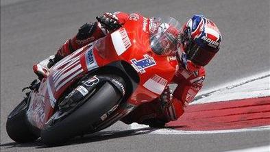 Casey Stoner s prvega mesta v Assnu