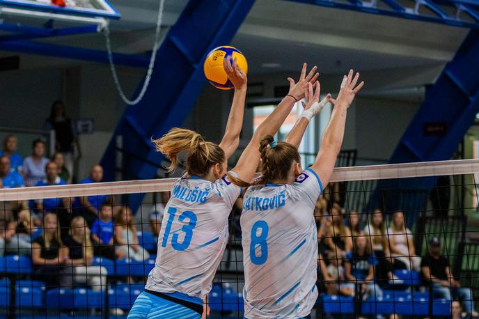 slovenska ženska odbojkaraksa reprezentanca | Slovenke so brez večjih težav preskočile estonsko oviro. | Foto CEV