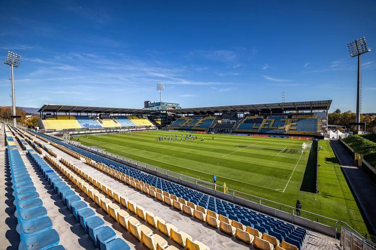 V četrtek si bo dvoboj med Celjem in Legio v živo ogledalo osem tisoč gledalcev. | Foto: Jure Banfi