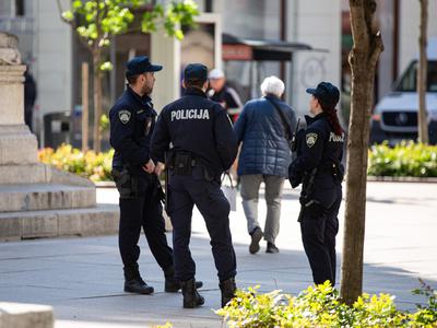 Hrvaška policija po smrti štirih migrantov ob meji s Slovenijo išče tihotapca